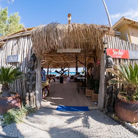 Hotel Funbeach / - Lilium Evleri Cesme