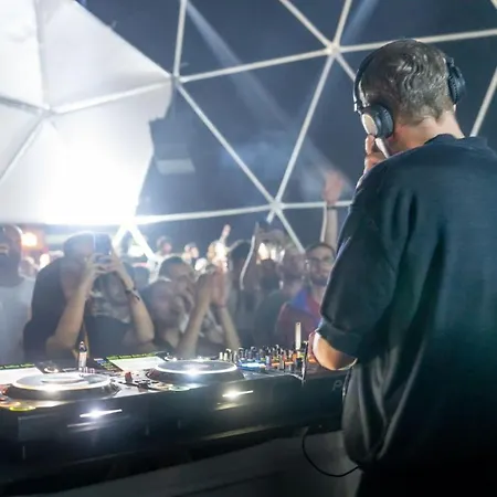 Funbeach / - Lilium Evleri Çeşme